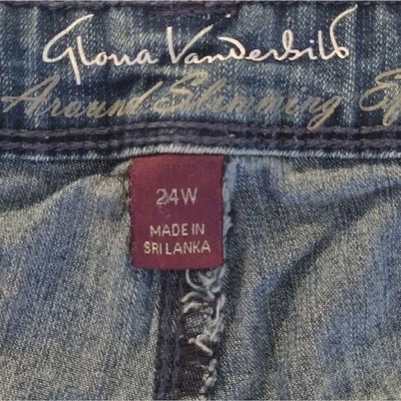 GV High Waisted Chevron Embroidered Sides Denim Jean Shorts Plussize 16 - Picture 12 of 15